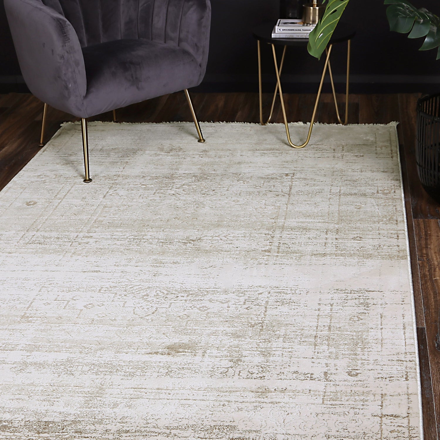 Cordelia Traditional Beige Rug