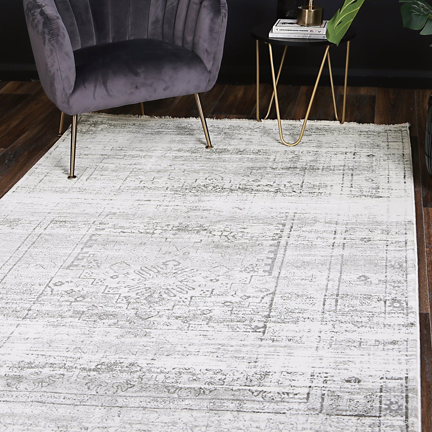 Cordelia Traditional Grey Rug