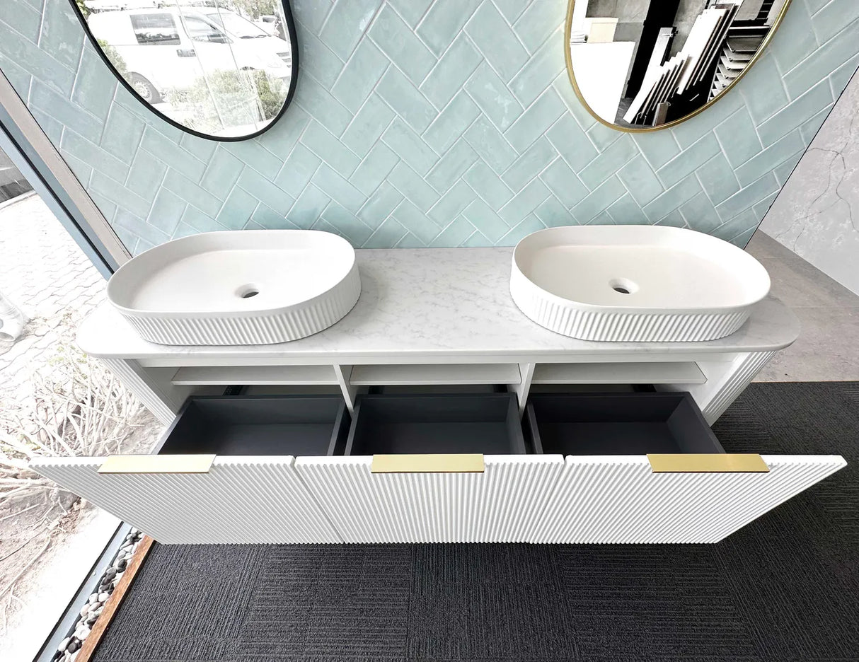 Burleigh_White_Vanity 1800