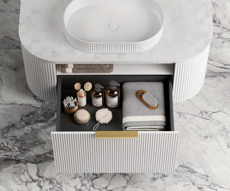 Burleigh_White_Vanity 900