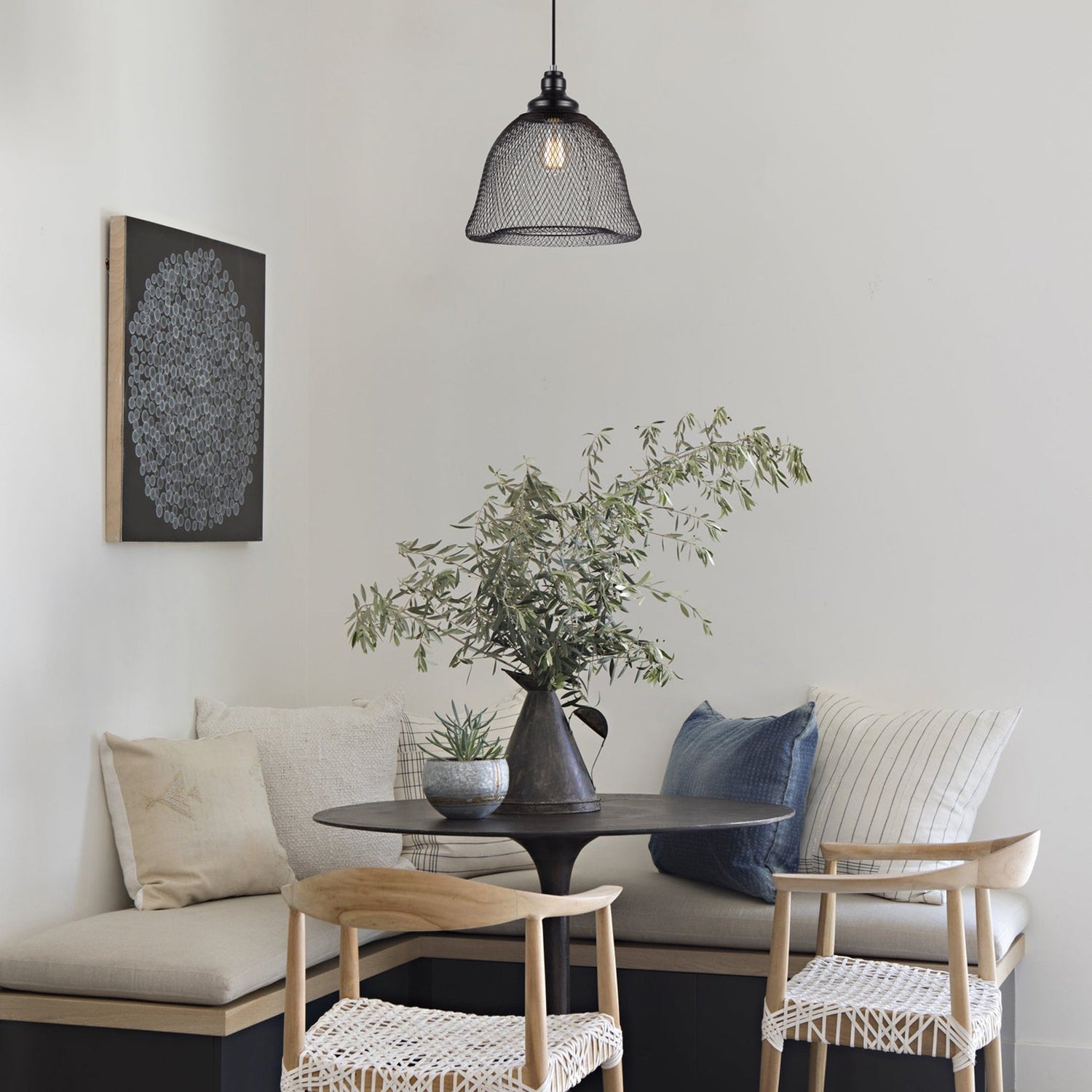CHEVEUX: Industrial Black Mesh Bell Pendant Light