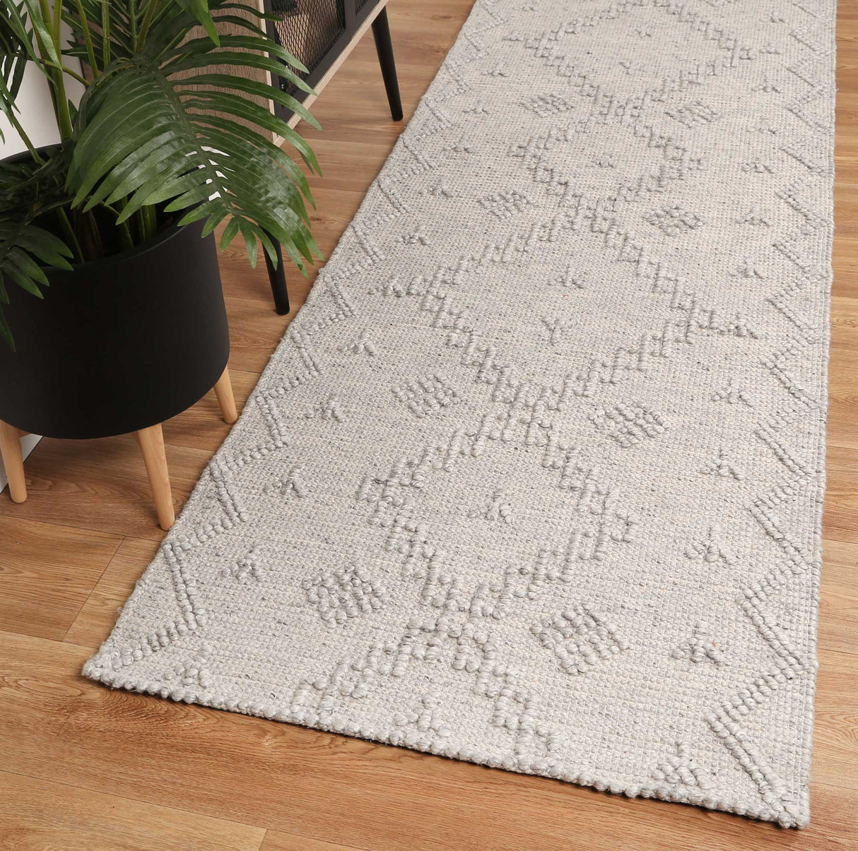 Goa Aztec Wool Blend Grey Rug (No Tassel)