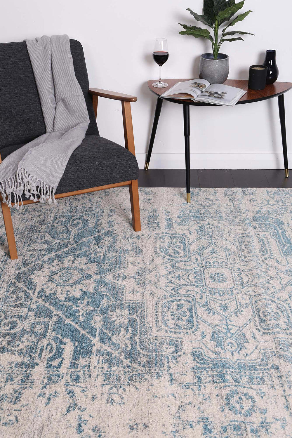 Exquisite Audrey Ivory & Blue Rug