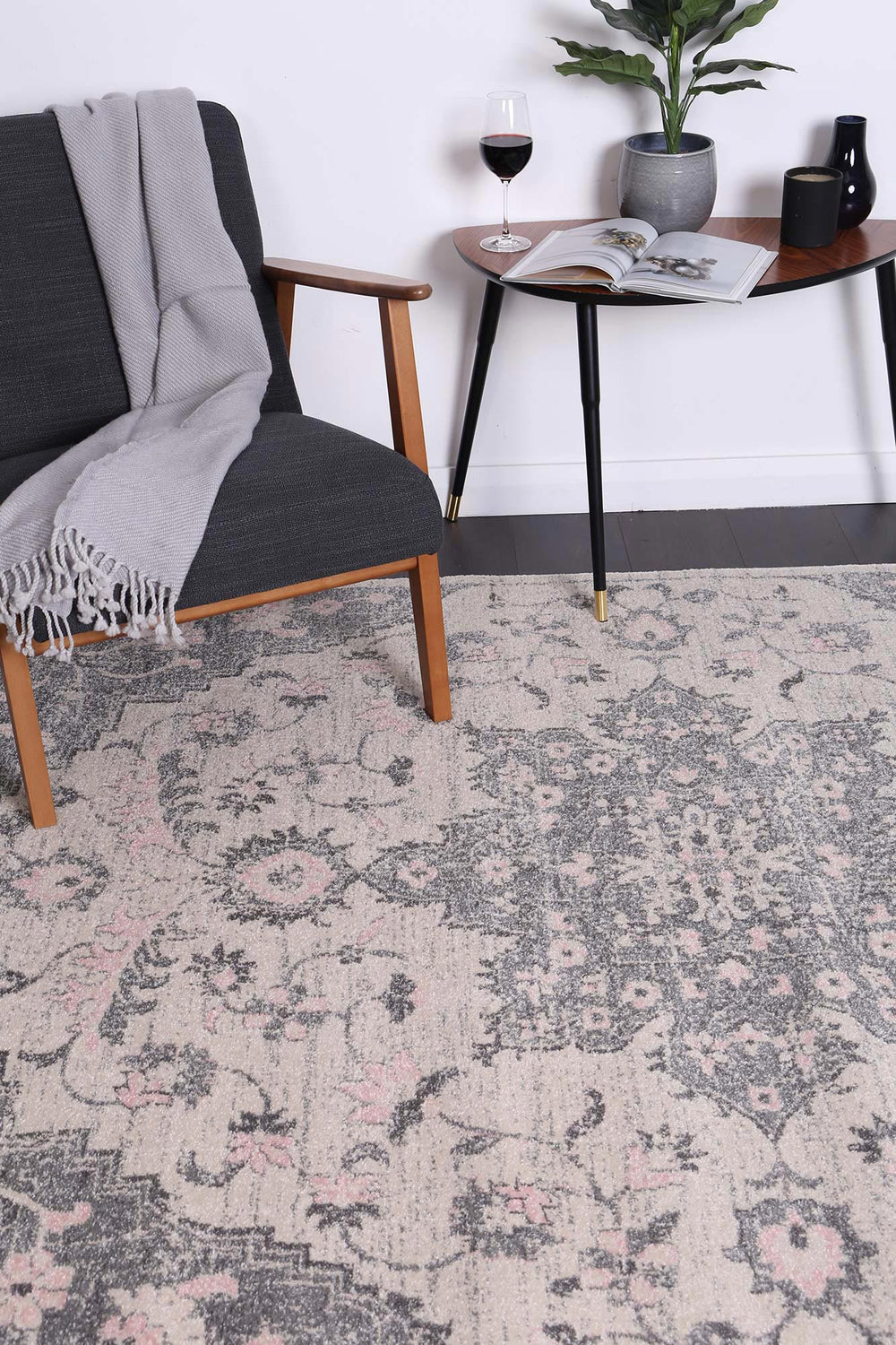 Exquisite Madeleine Grey & Ivory Rug