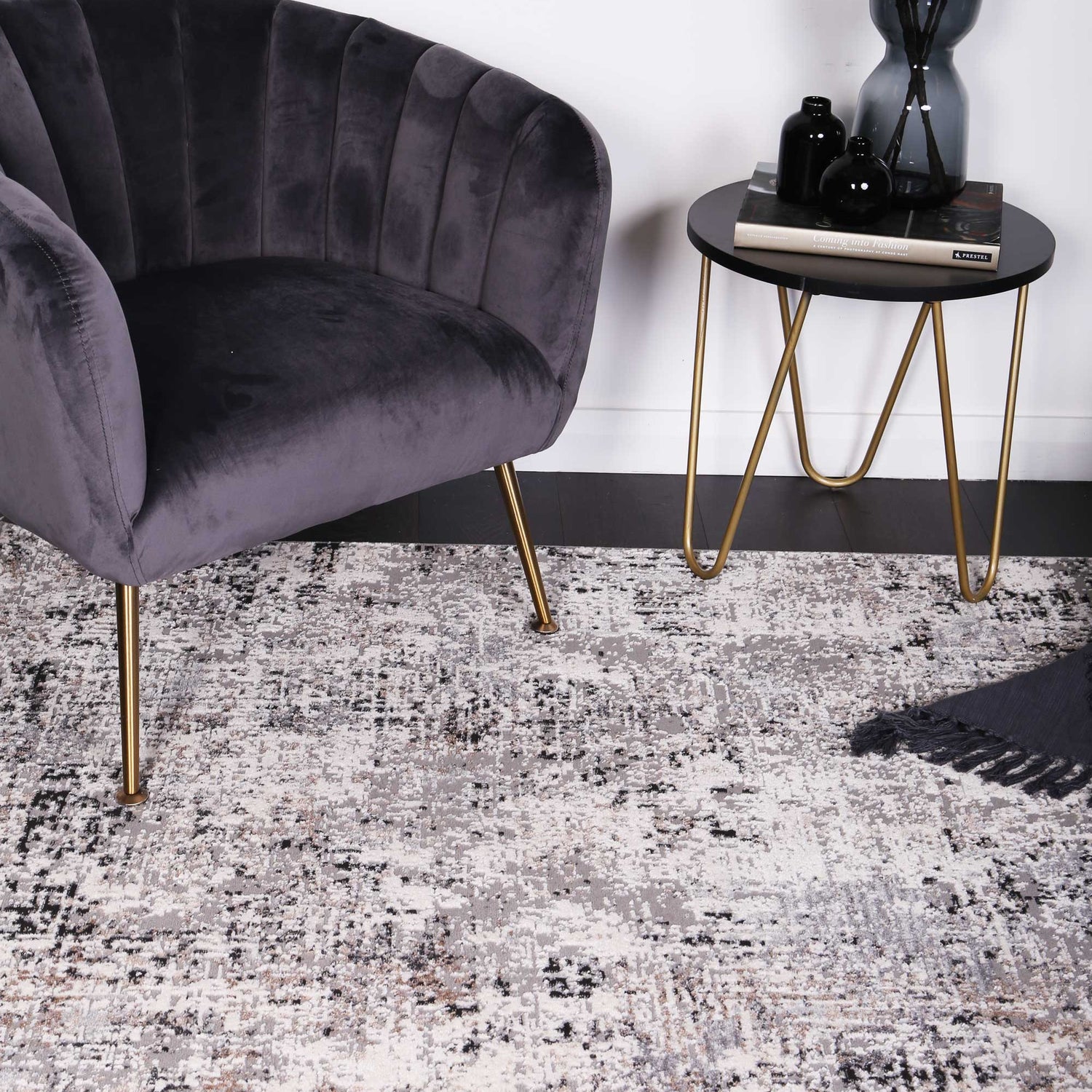 Amelia Grey Modern Rug