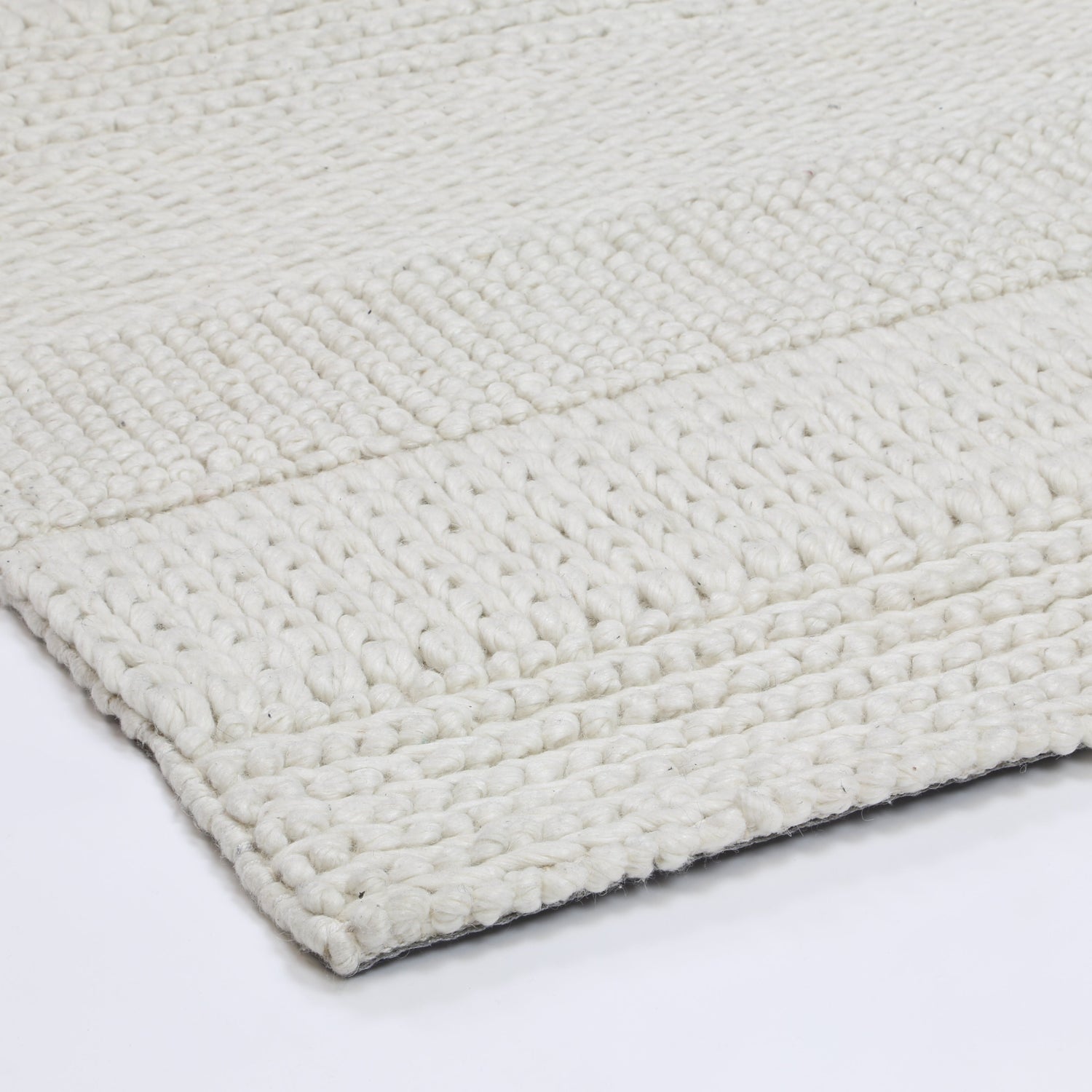 Zayna Grace White Wool Blend Rug