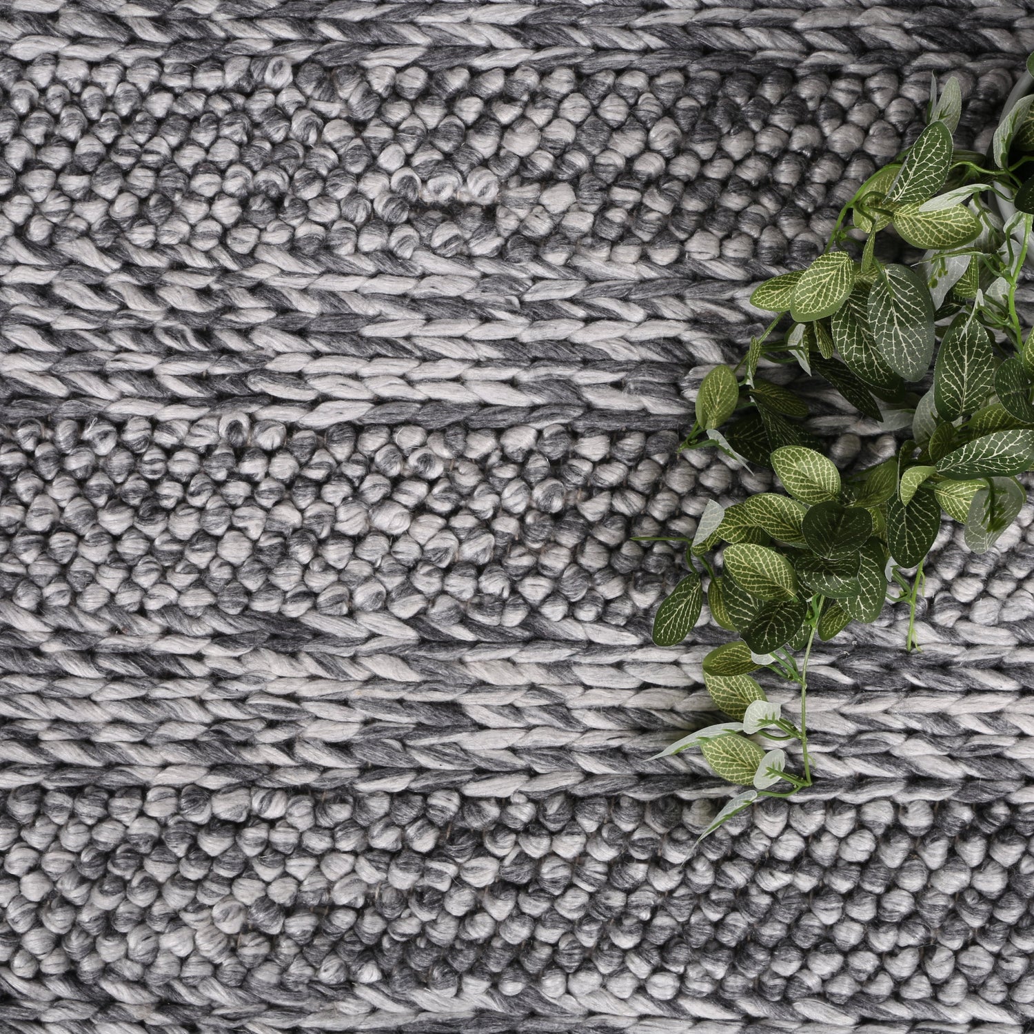 Zayna Ringlets Charcoal Wool Blend Rug