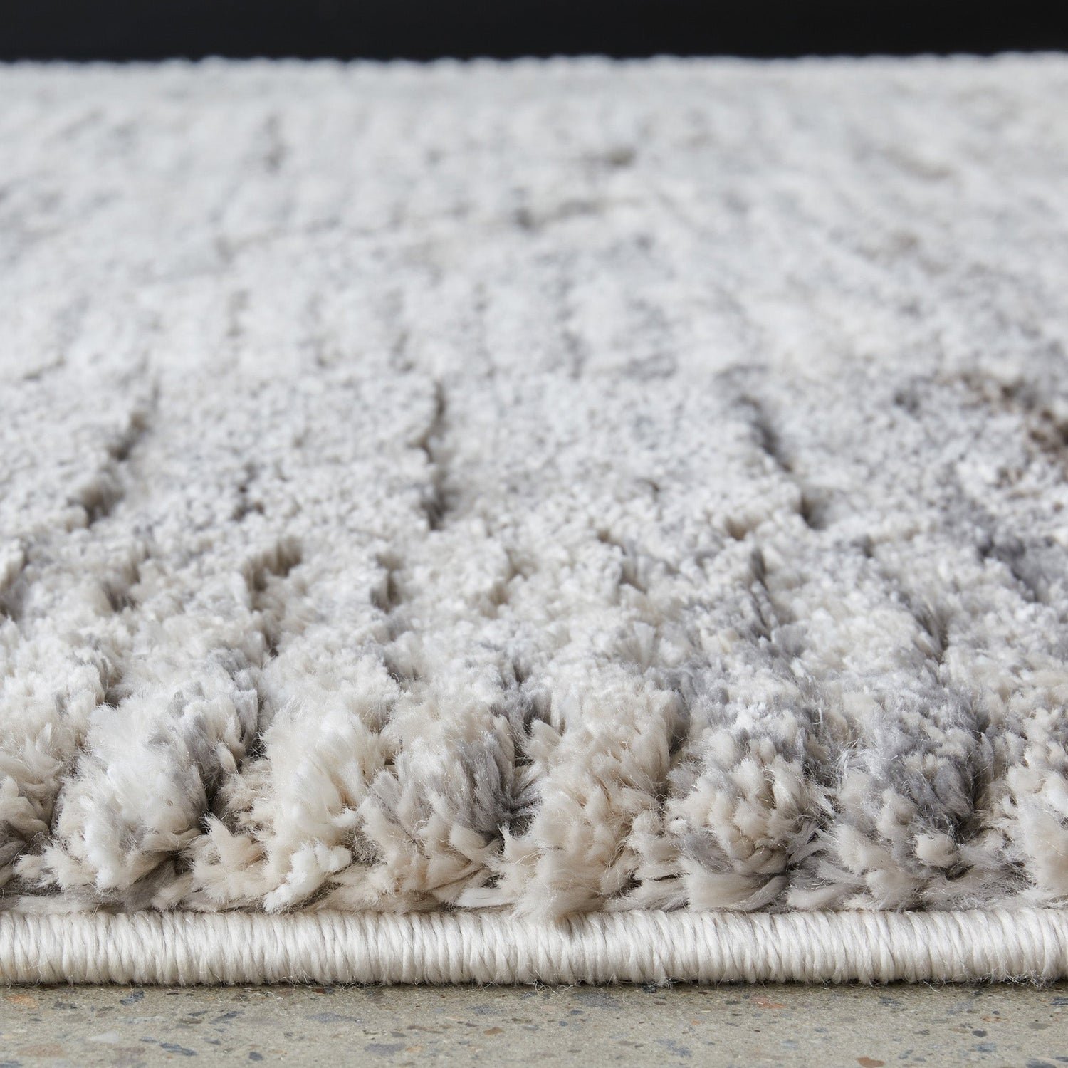 Himali Fin Steel Rug