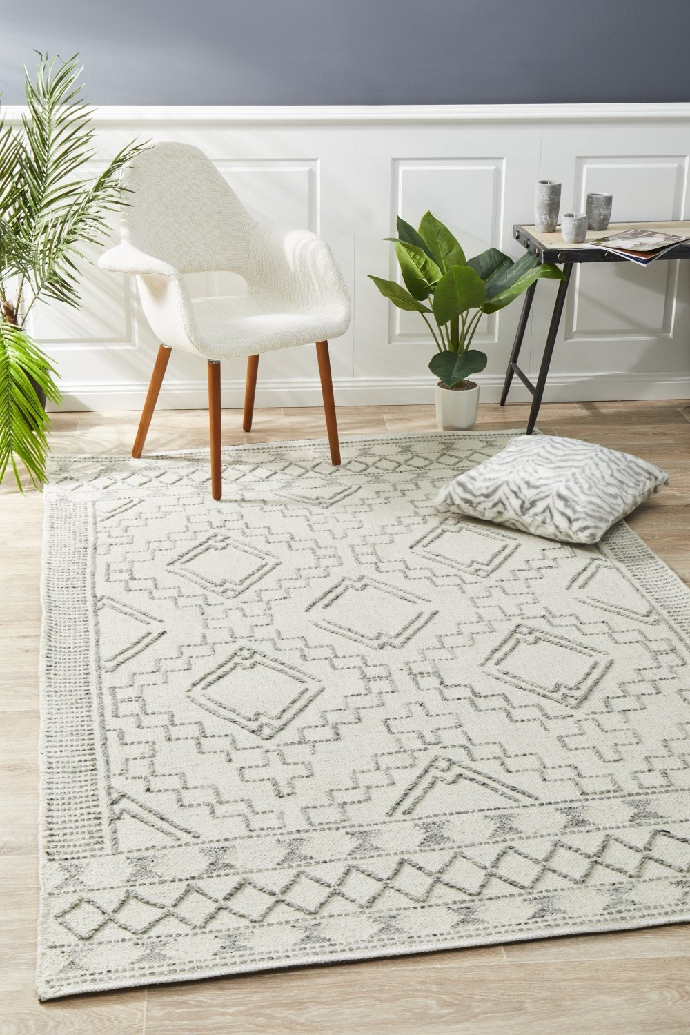 Hudson 802 Ivory