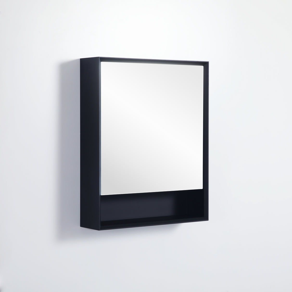 petra-shaving-cabinet-600mm-single-door