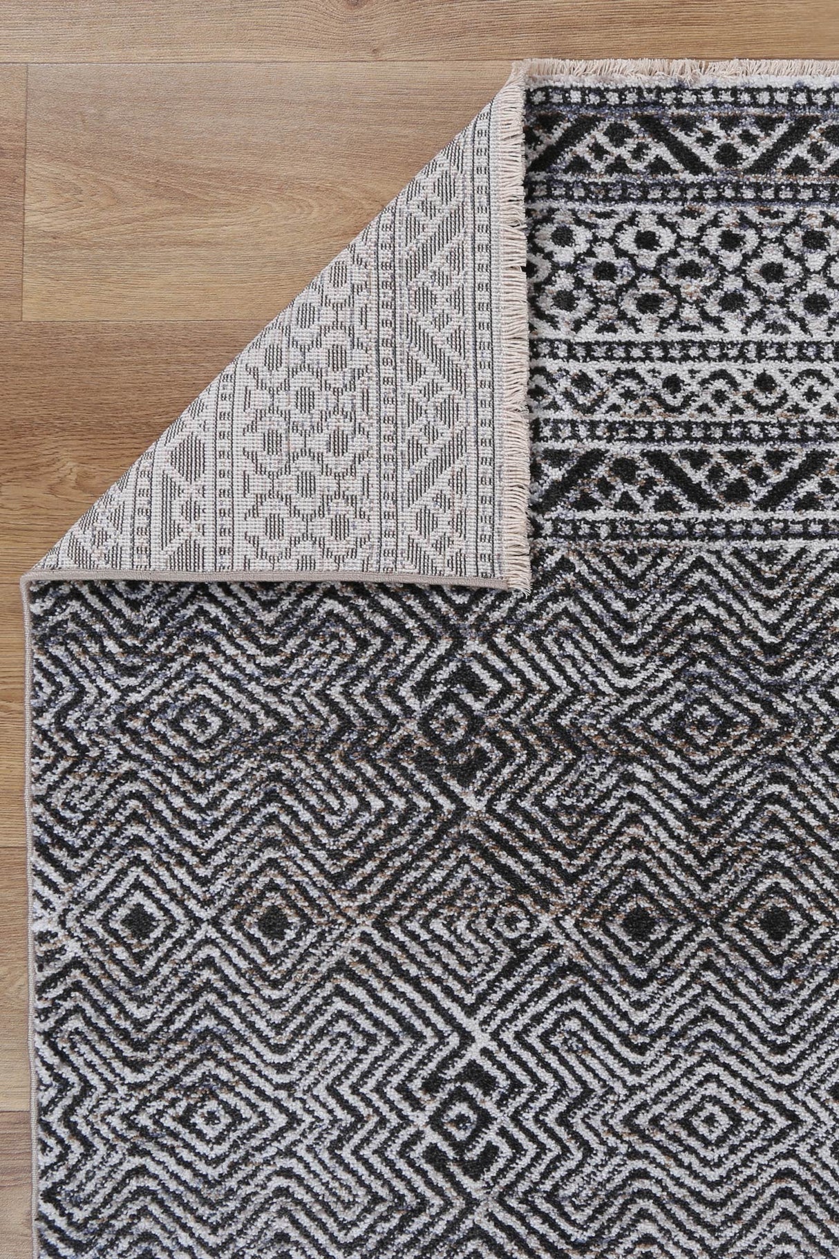 Annapolis Zaranj Charcoal Tribal Soft Rug