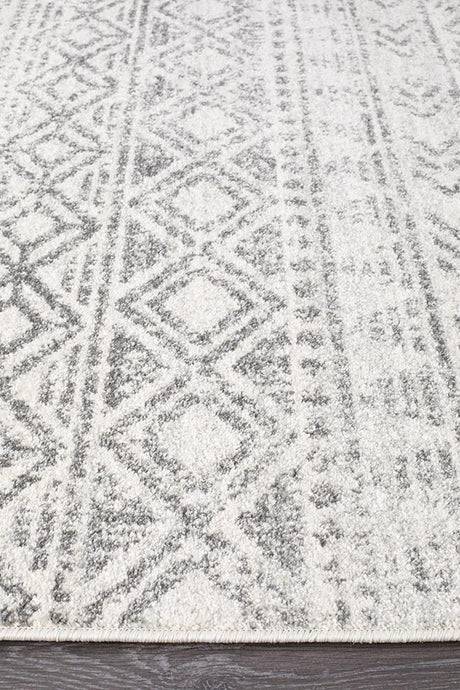 Oasis Ismail White Grey Rustic Rug