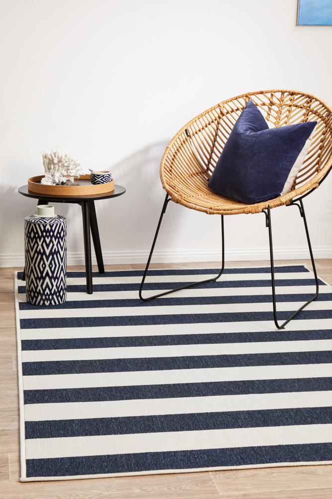 Shore Navy White Outdoor Rug