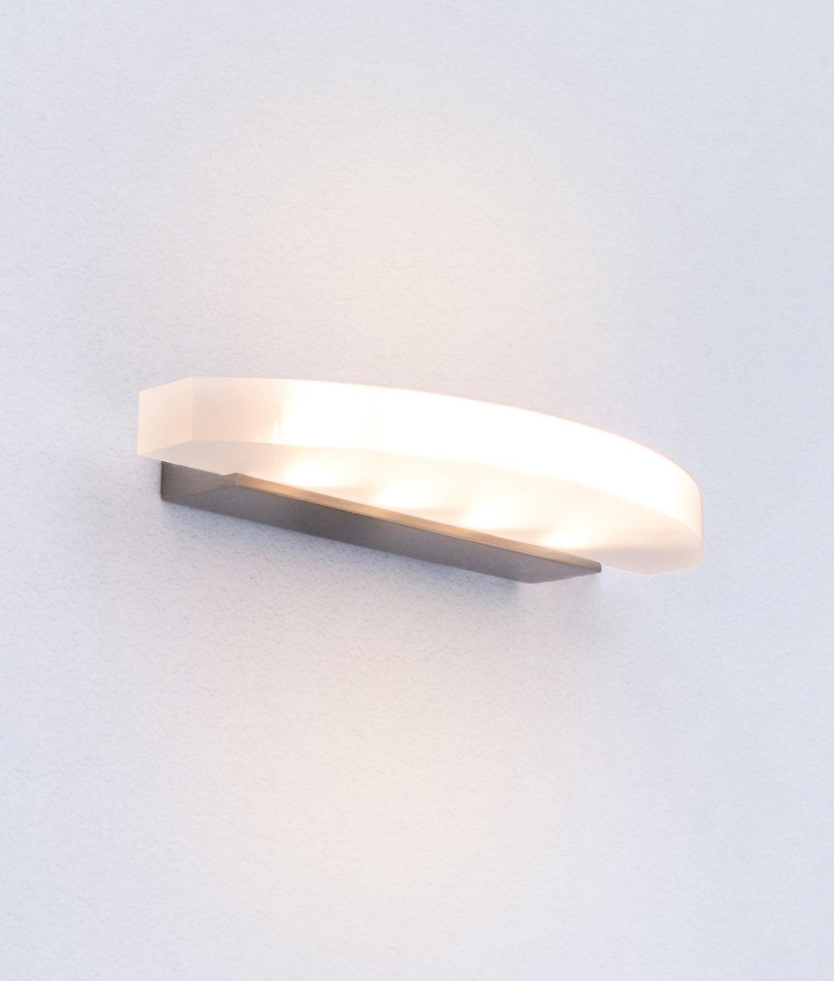 SYDNEY: LED Interior Satin Nickel Curved Frosted Diffuser Wall Light