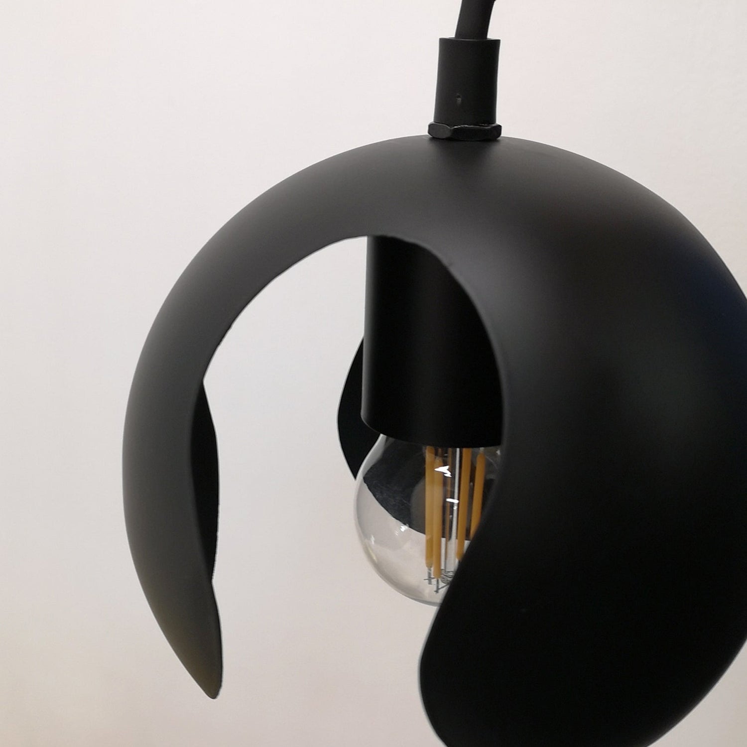 VAINA: Minimalist Scandinavian Interior Small Iron Dome Shape Pendant Lights
