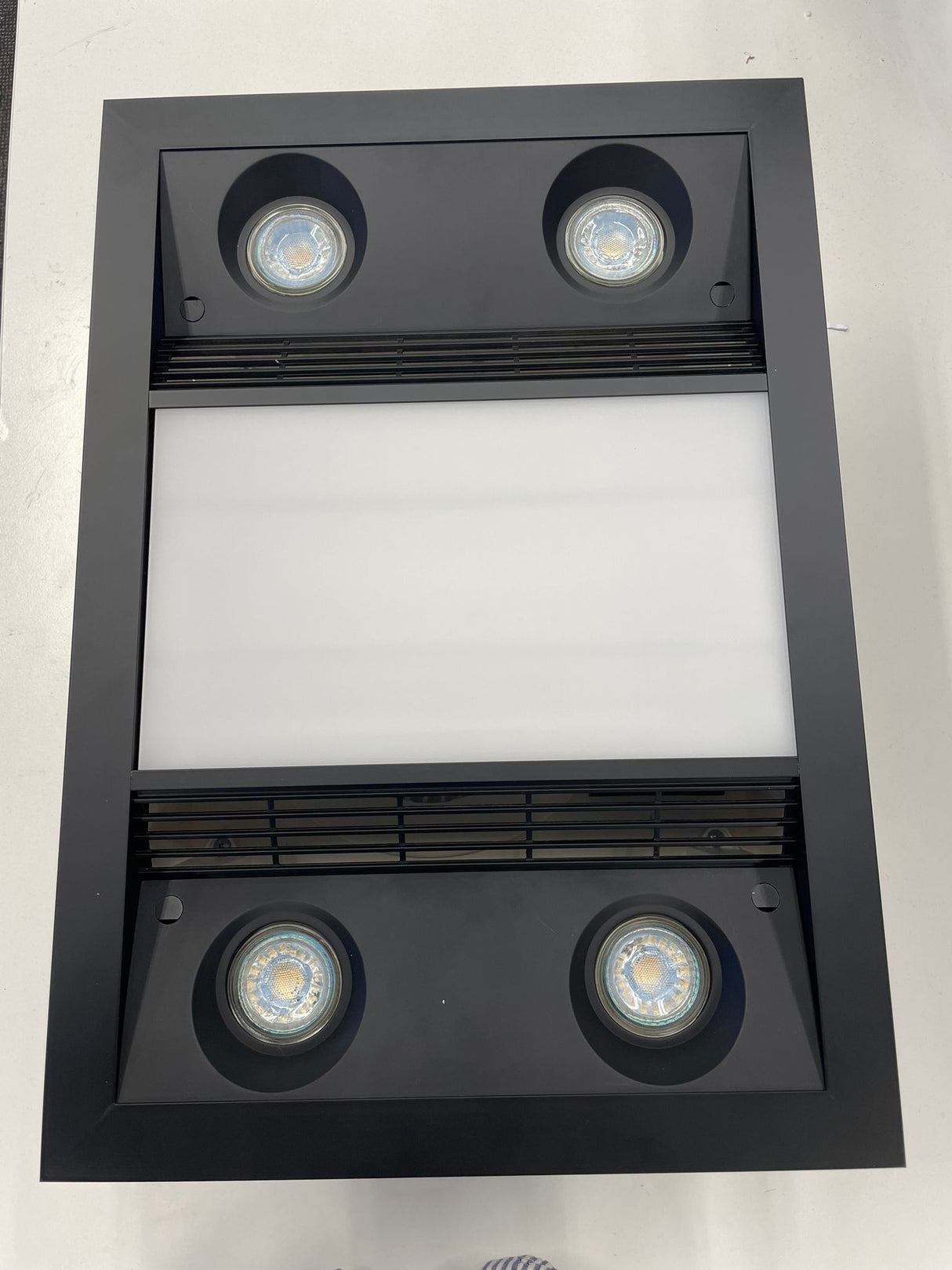 inferno-bathroom-halogen-heat-fan-lt-bla