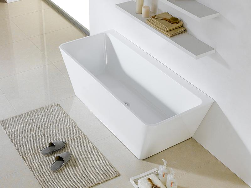 avis-back-to-wall-bathtub