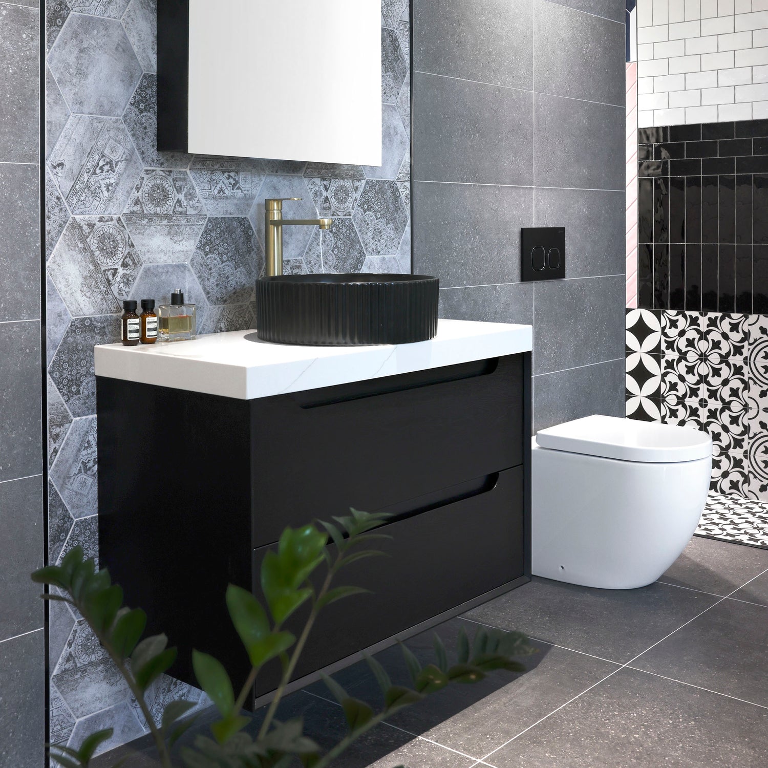 MARLO Matte Black Basin (Round: 400x400x125)