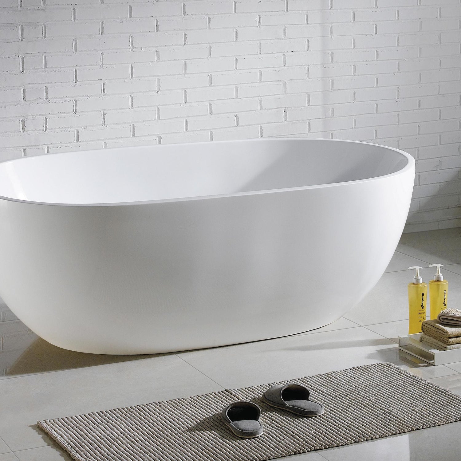 olivia-free-standing-bathtub