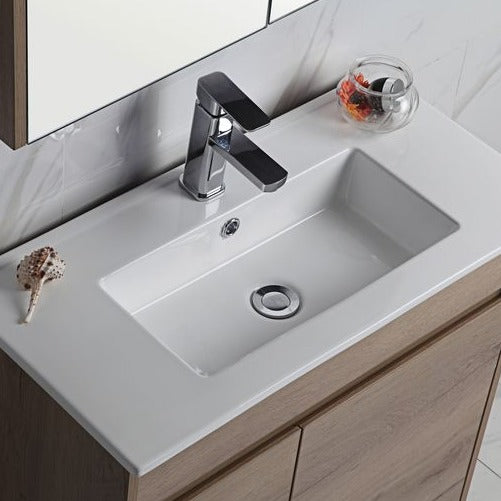 YORK Slim Freestanding Vanity Max Oak 750/900