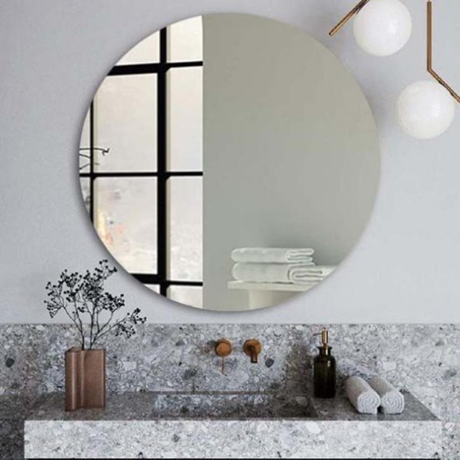 Frameless round outlet mirror